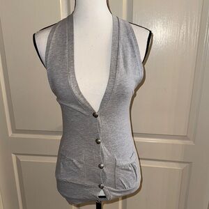 JUNIORS - Gray Sleeveless Button-Down Vest Top - Size M